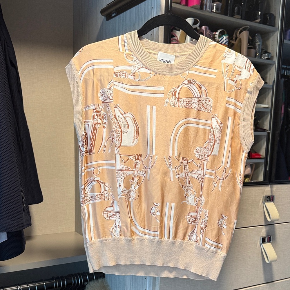 Beige Graphic Muscle Tee